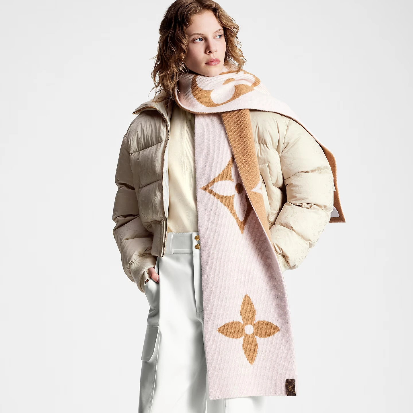 Louis Vuitton M79336 FLIGHT MODE LV Medallion Knit Scarf - Image 3