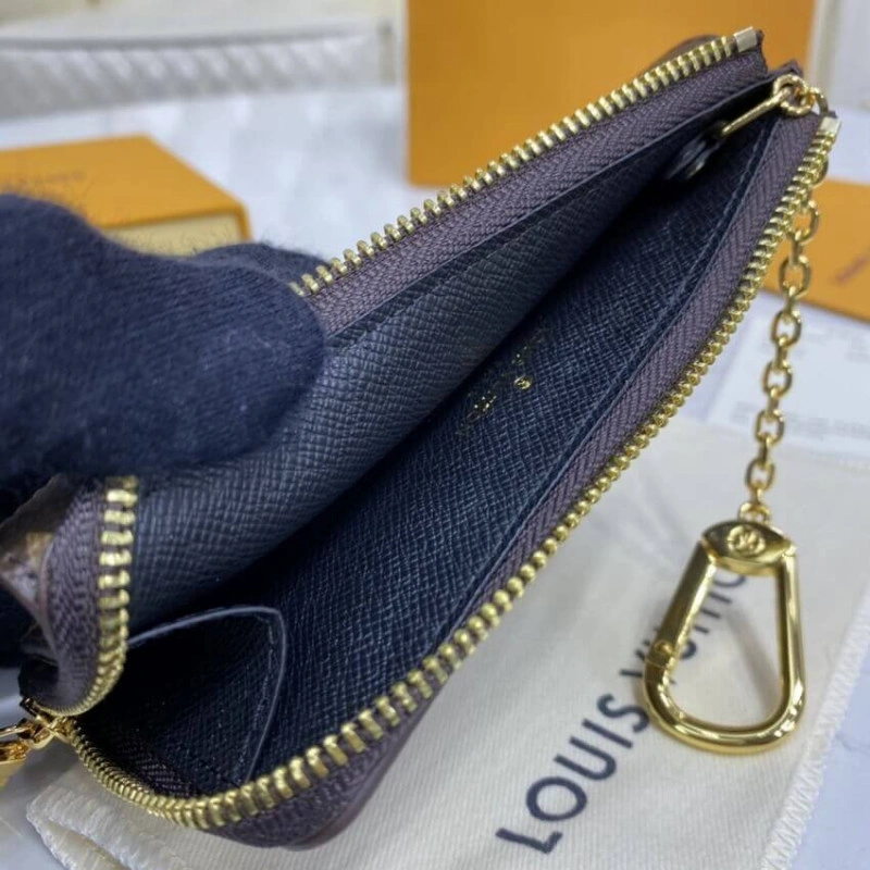 Lzip clos Louis Vuitton Monogram Canvas Card Holder Recto Verso - Image 10