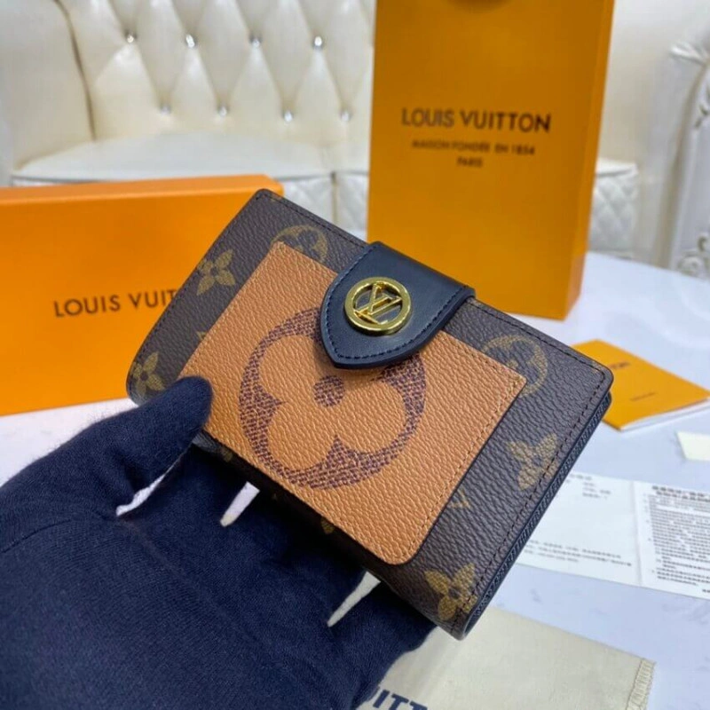 Large zip Louis Vuitton Monogram Reverse Juliette Wallet - Image 3