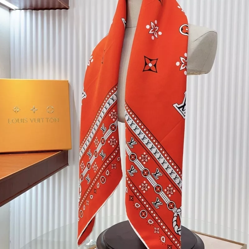 Louis Vuitton Silk Squares Trendsetting 8704 - Image 4