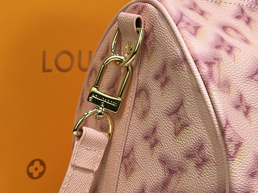 Louis Vuitton Travel Bags Cozy 4649 - Image 5