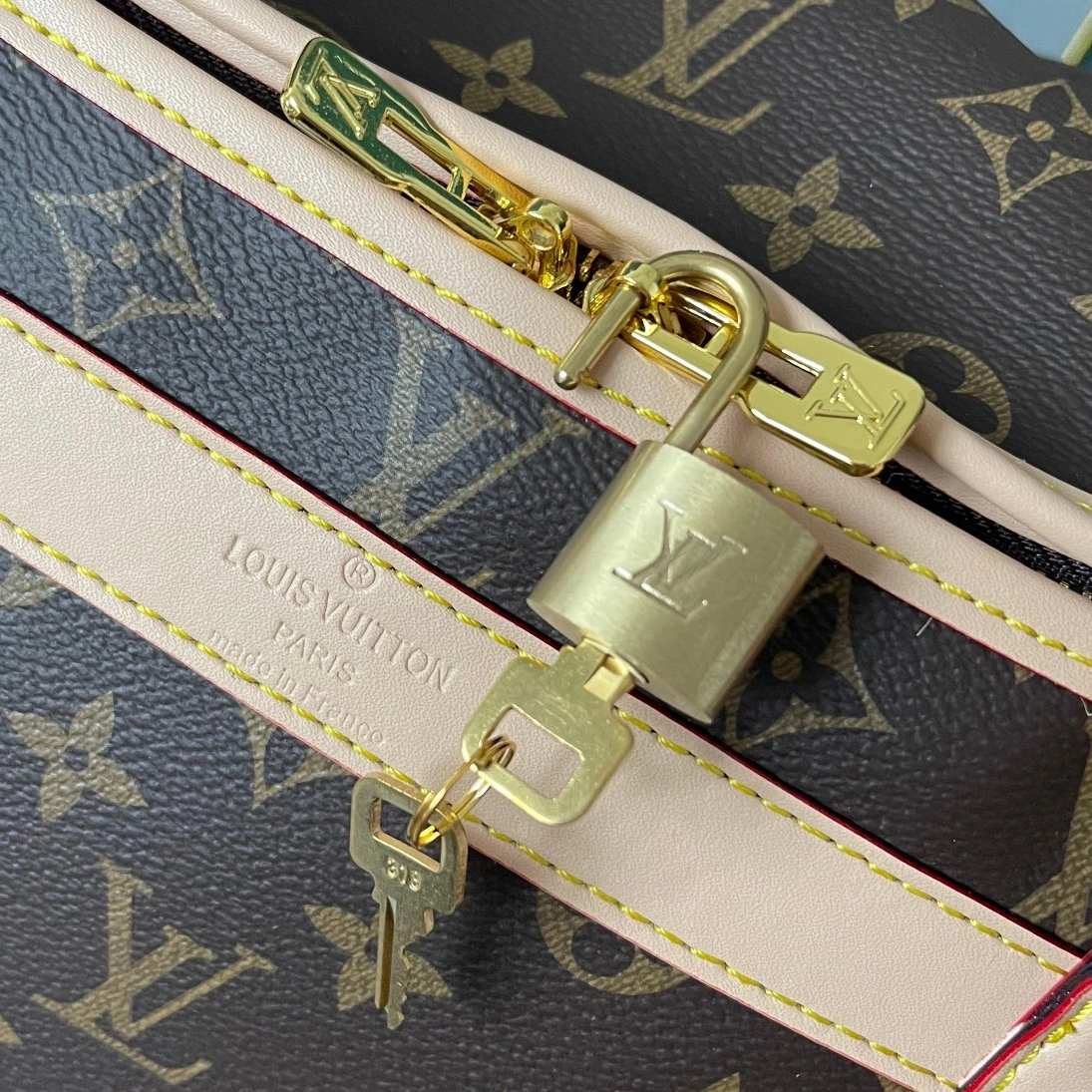 Louis Vuitton Travel Bags For Pets SmartChoice 5721 - Image 6