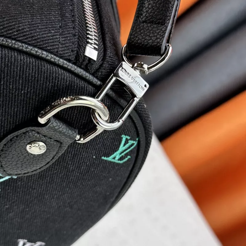 Louis Vuitton Travel Bags For Unisex ModernLook 1582 - Image 6