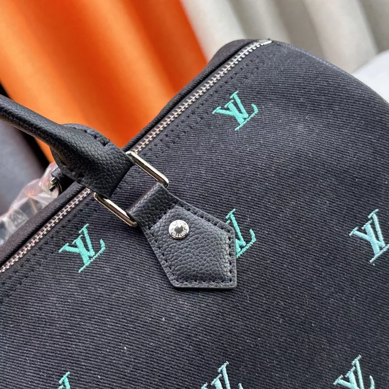 Louis Vuitton Travel Bags For Unisex ModernLook 1582 - Image 7