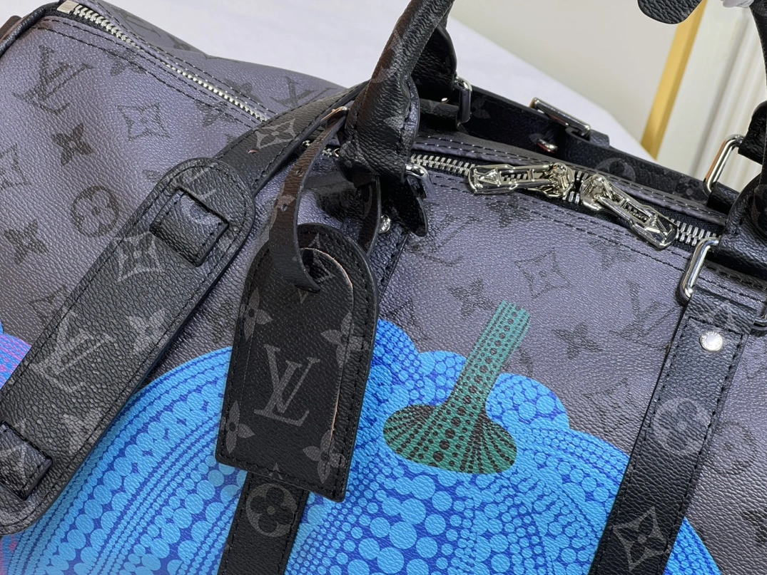 Louis Vuitton Travel Bags For Unisex Versatile 9629 - Image 4