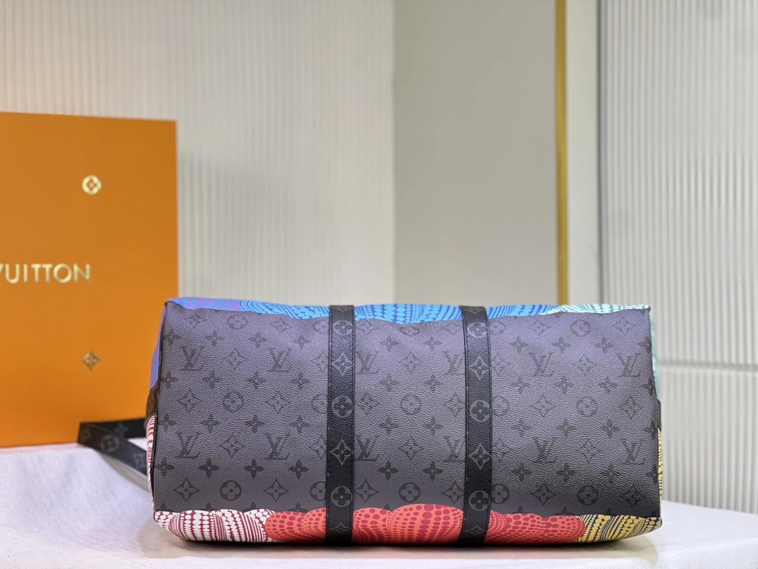 Louis Vuitton Travel Bags For Unisex Versatile 9629 - Image 6