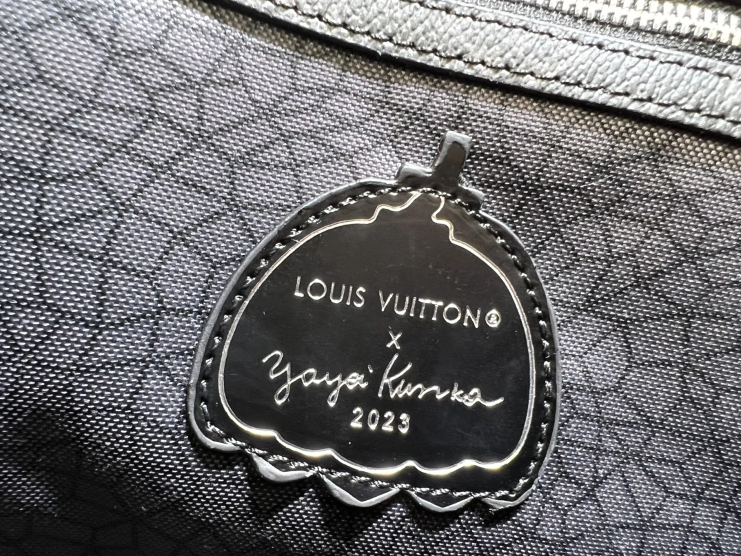 Louis Vuitton Travel Bags For Unisex Versatile 9629 - Image 8