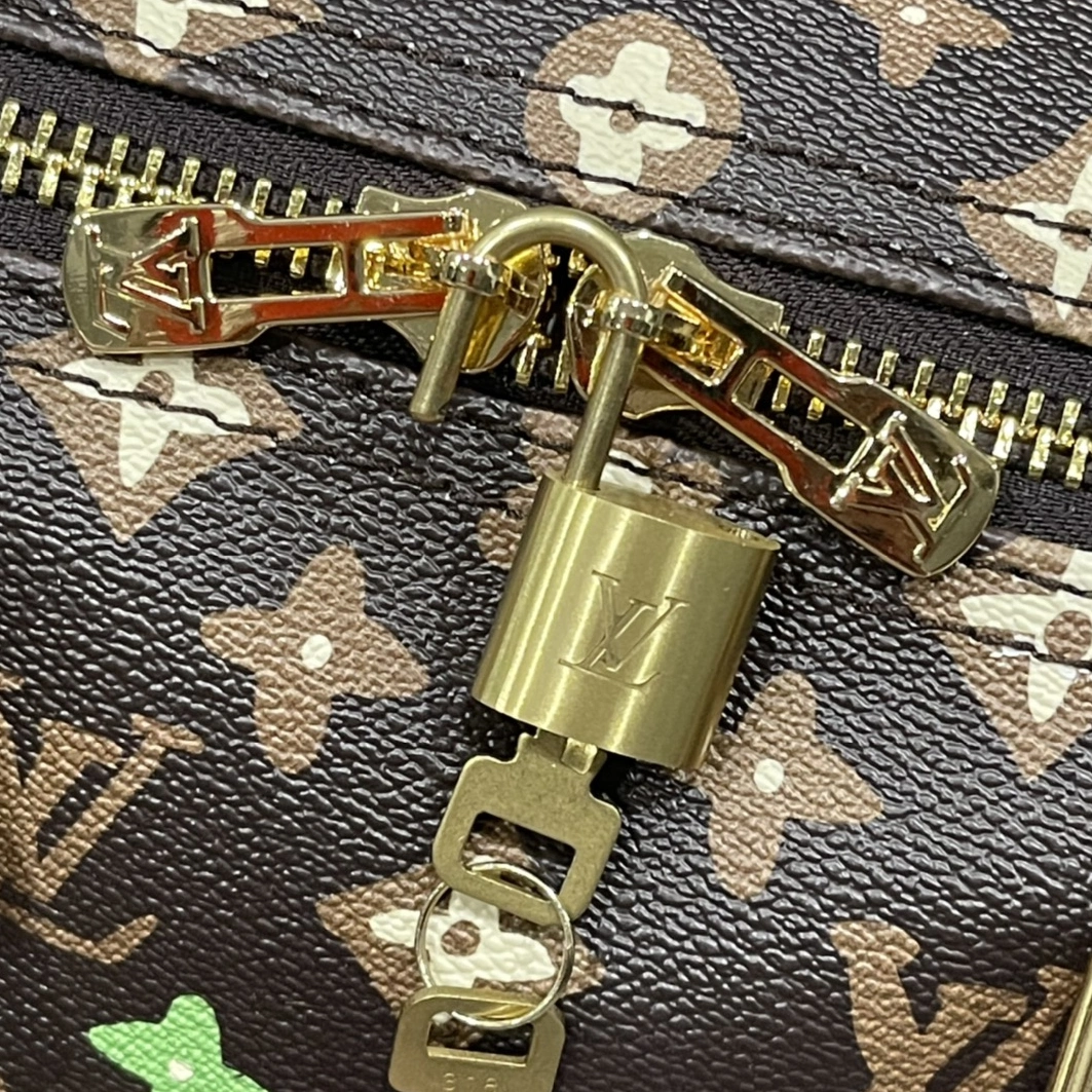 Louis Vuitton Travel Bags Sleek 6821 - Image 6