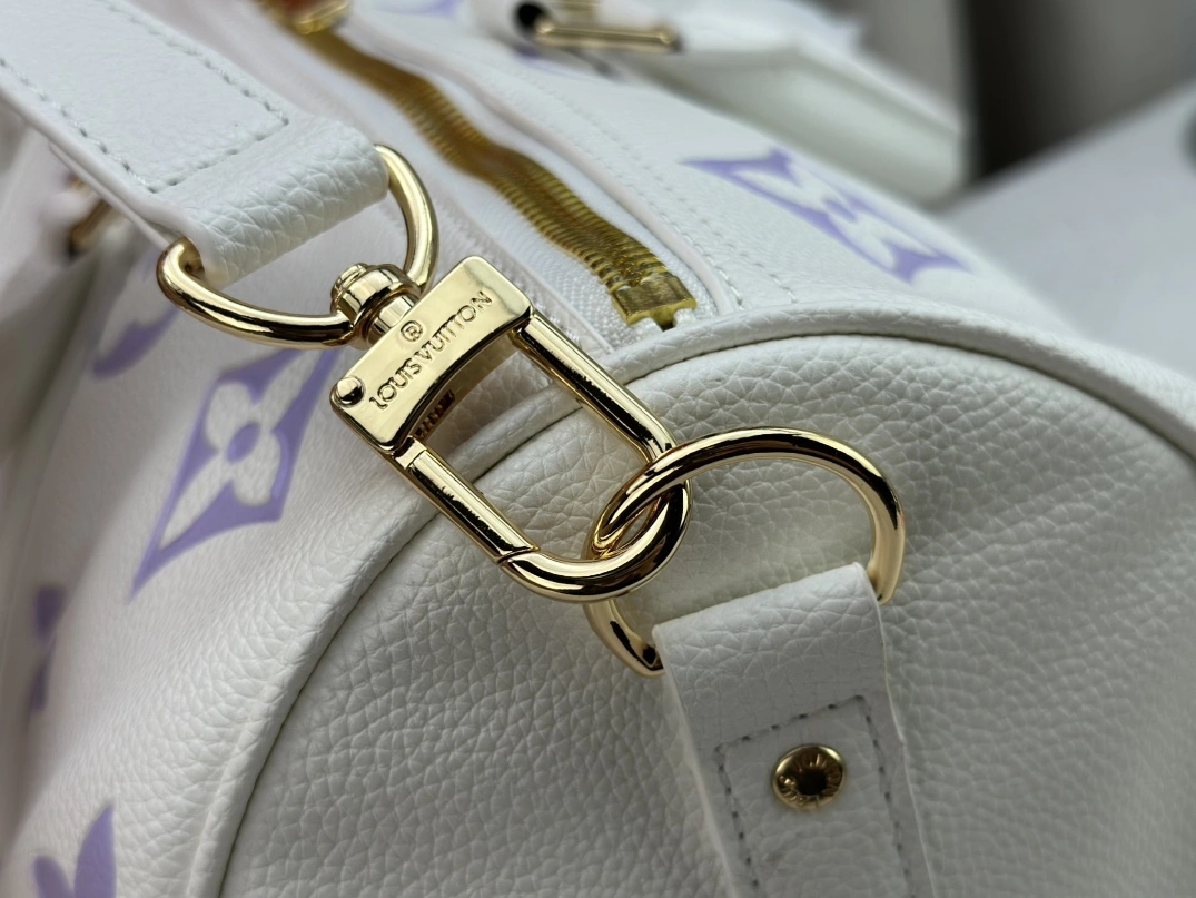 Louis Vuitton Travel Bags Trendsetting 9162 - Image 7