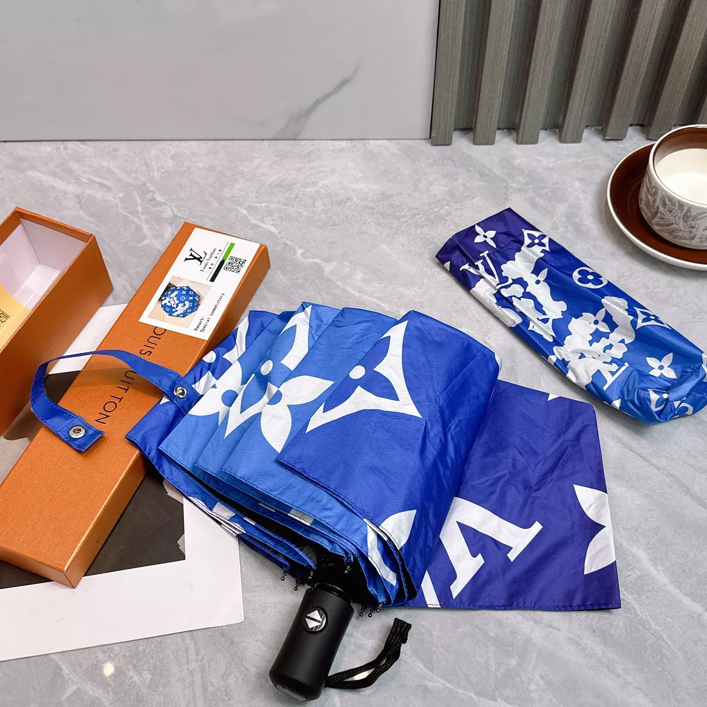 Louis Vuitton Umbrellas Resilient 5221 - Image 4