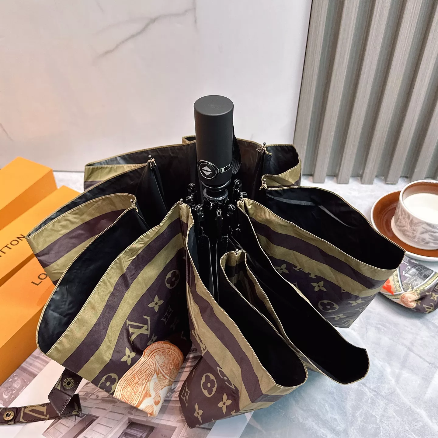 Louis Vuitton Umbrellas Timeless 9336 - Image 5