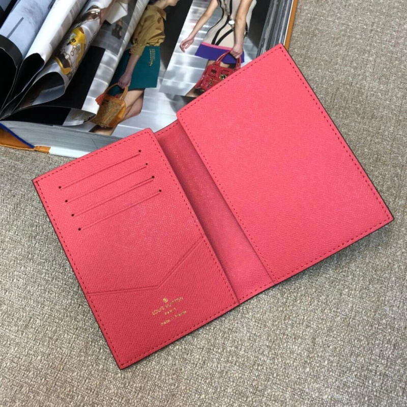 4 card sl Louis Vuitton Vivienne Sailing Passport Cover - Image 6