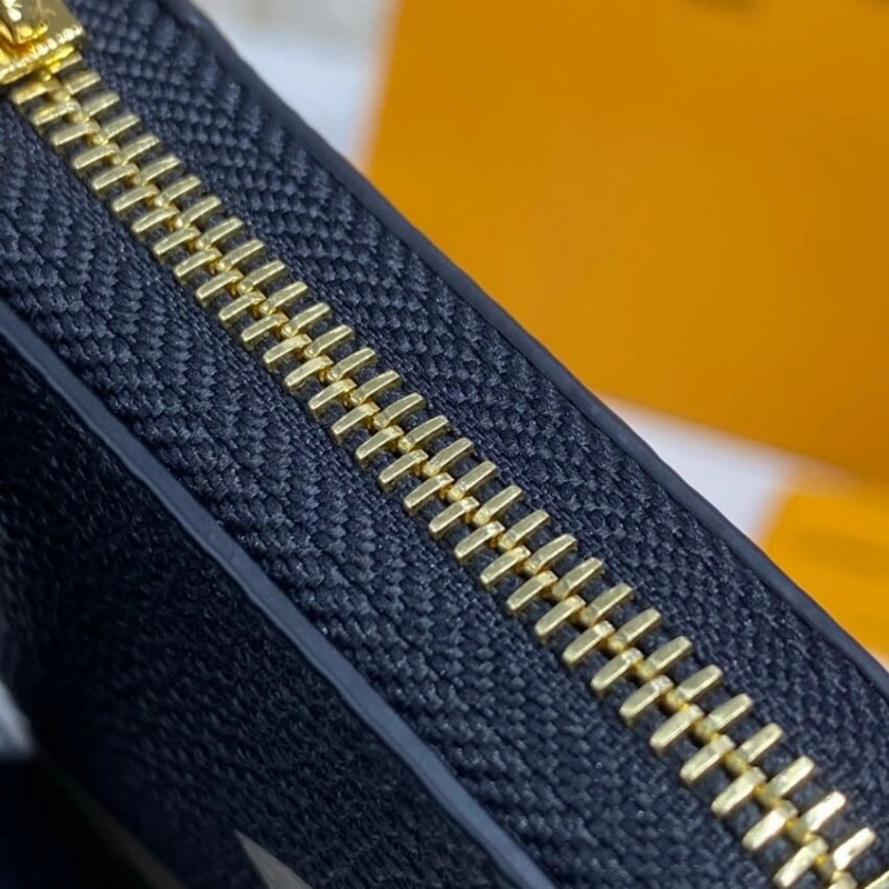 2 large g Louis Vuitton Zippy Coin Purse Wallet in Giant Monogram Leather - Image 6