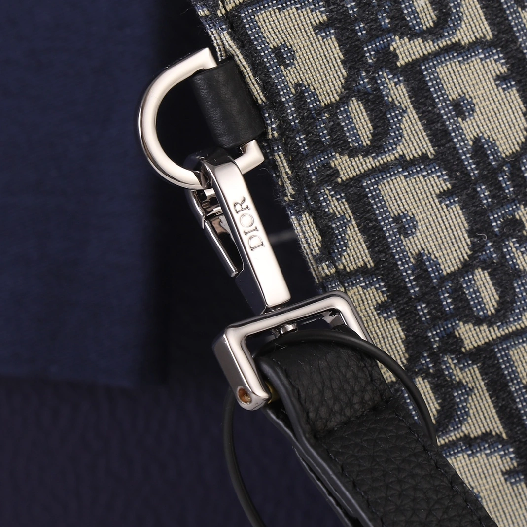 Minimalist 2060 Christian Dior AAA Man Wallets - Image 6