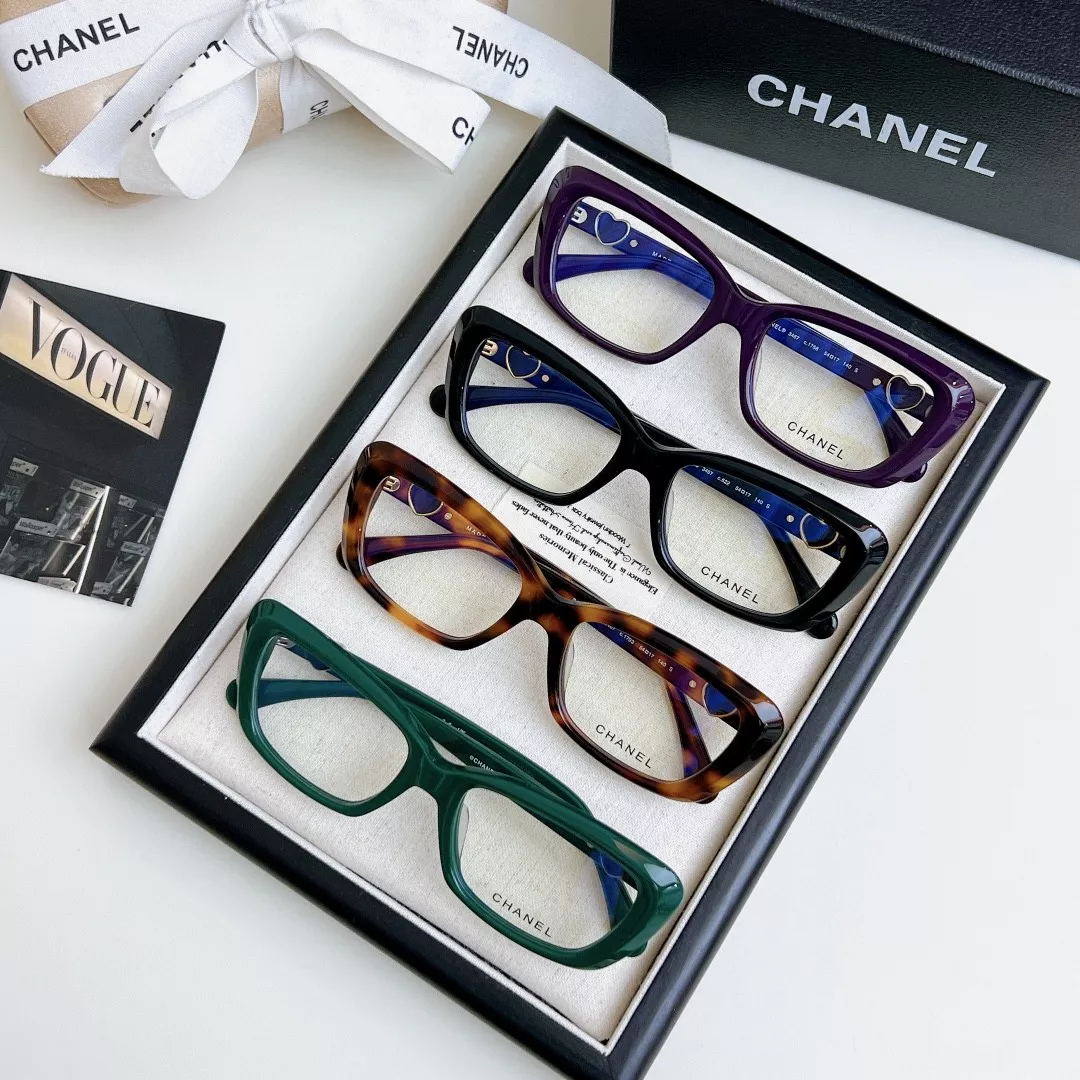 Minimalist 2310 Chanel Goggles - Image 3