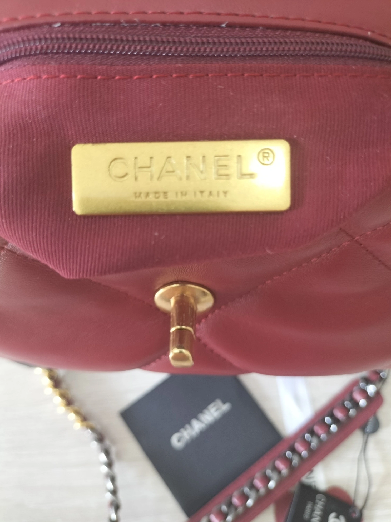 Minimalist 2922 Chanel AAA Quality Messenger Bags For Women - Image 6