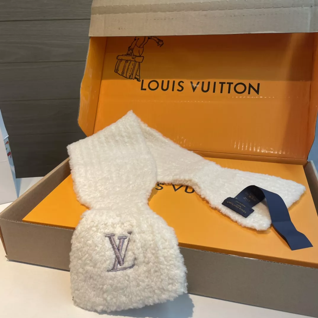Modern 4015 Louis Vuitton Scarf For Women