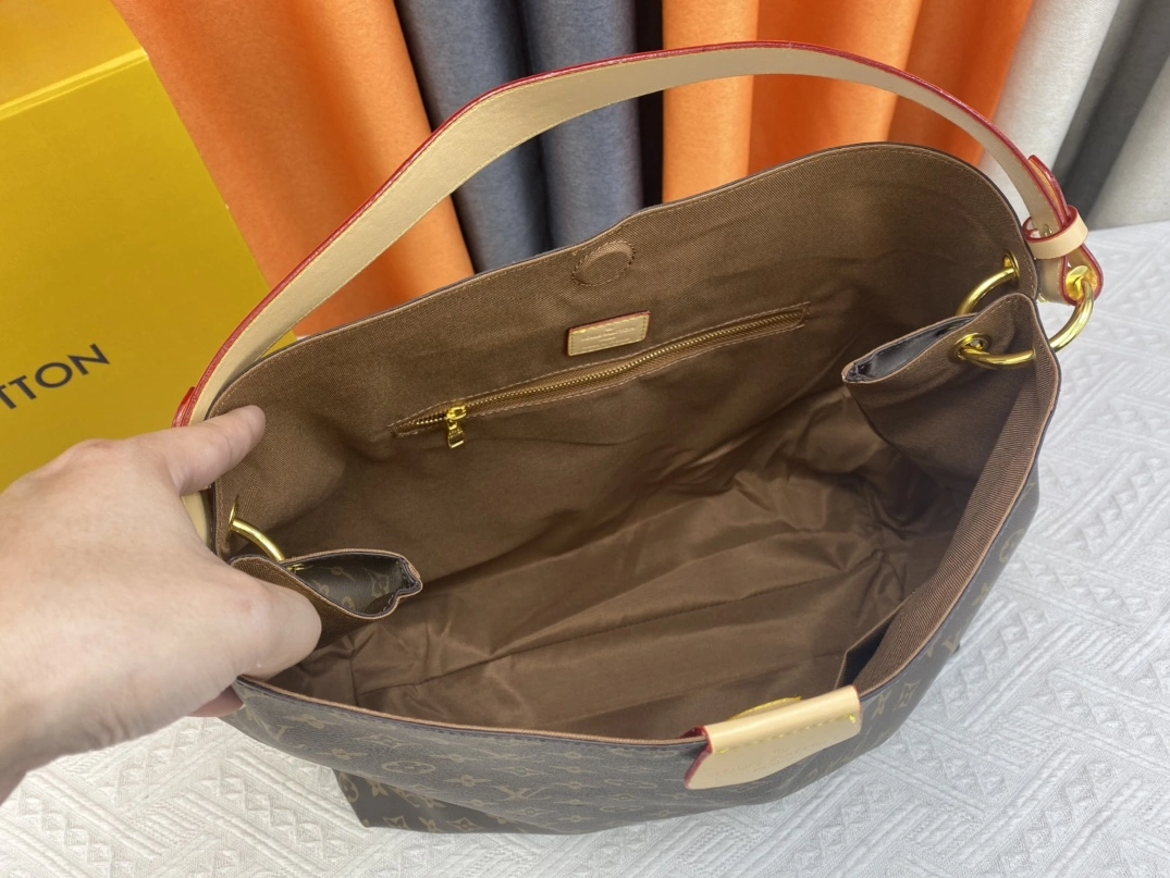 Modern 4181 Louis Vuitton AAA Quality Shoulder Bags In Coffee For Women - Image 7