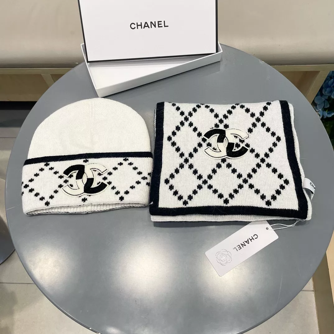 Modern 6087 Chanel Hat and Scarf Set