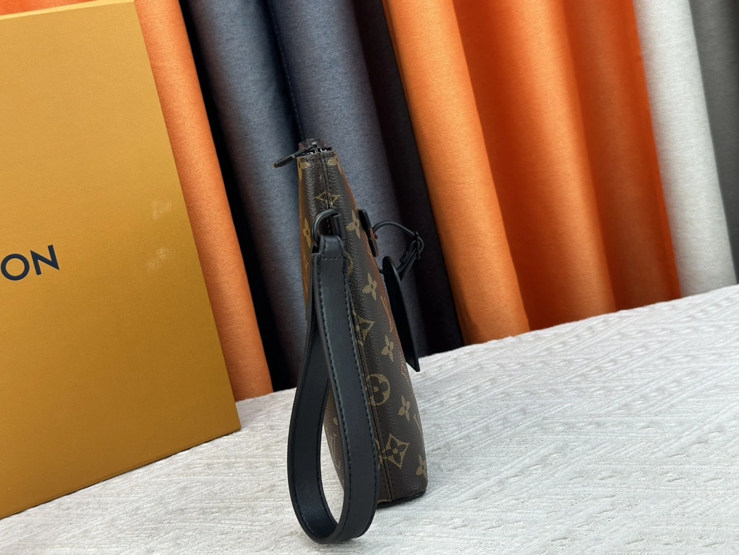 ModernLook 8825 Louis Vuitton LV Wallets For Unisex - Image 3