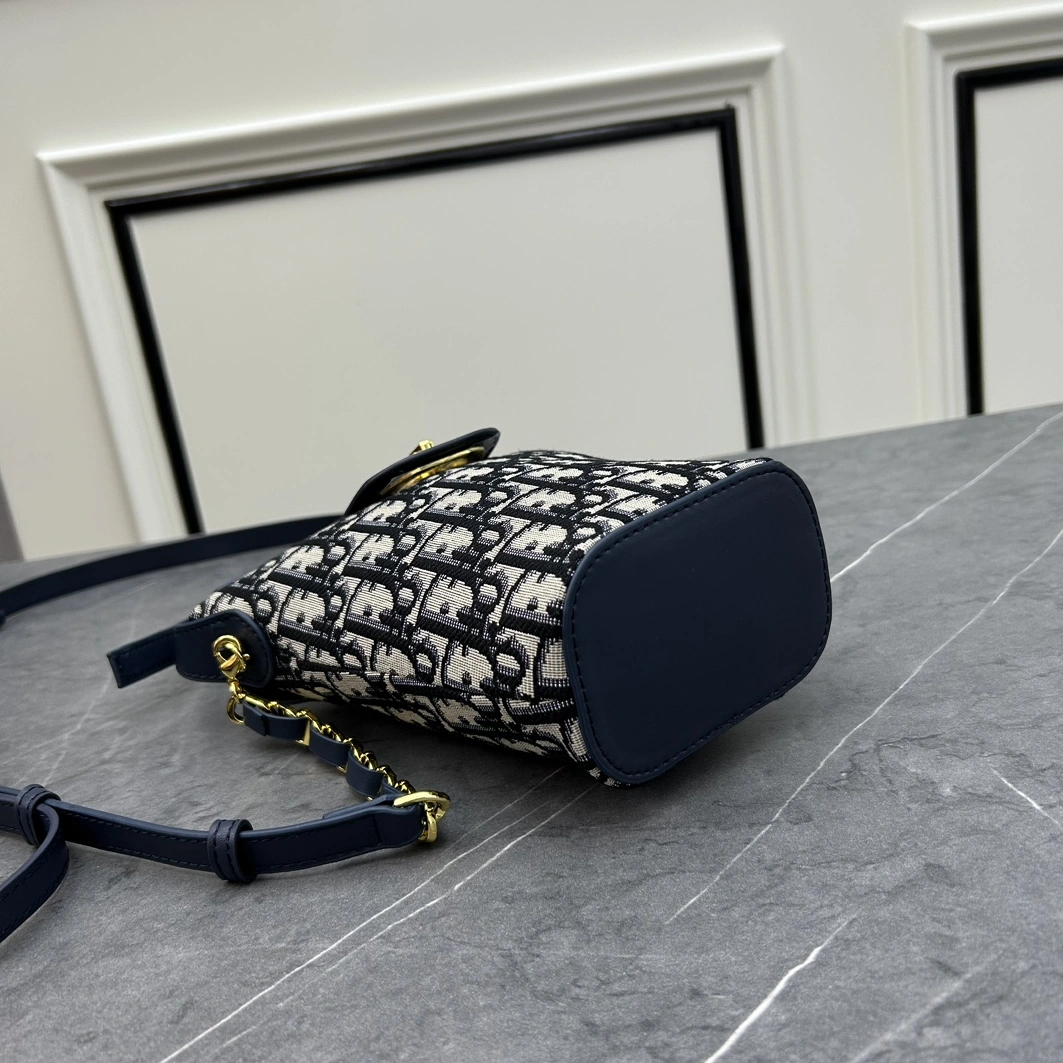 NewStyle 4641 Christian Dior AAA Quality Messenger Bags For Women - Image 5