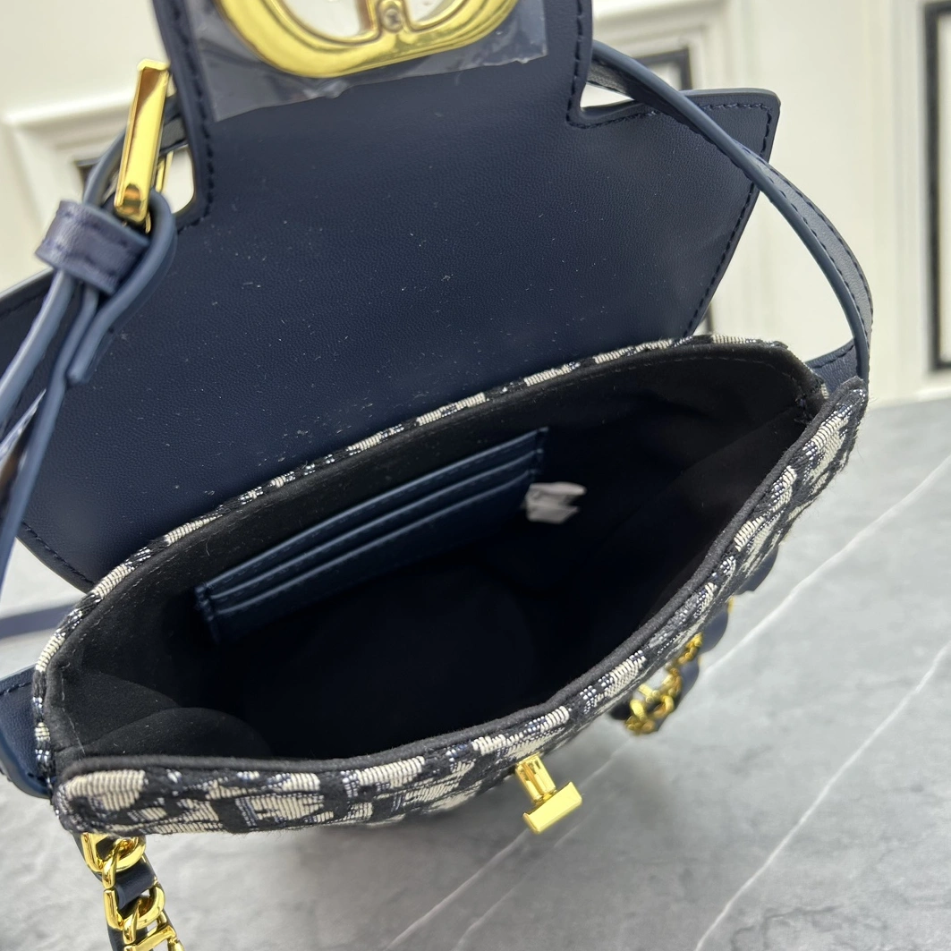 NewStyle 4641 Christian Dior AAA Quality Messenger Bags For Women - Image 7