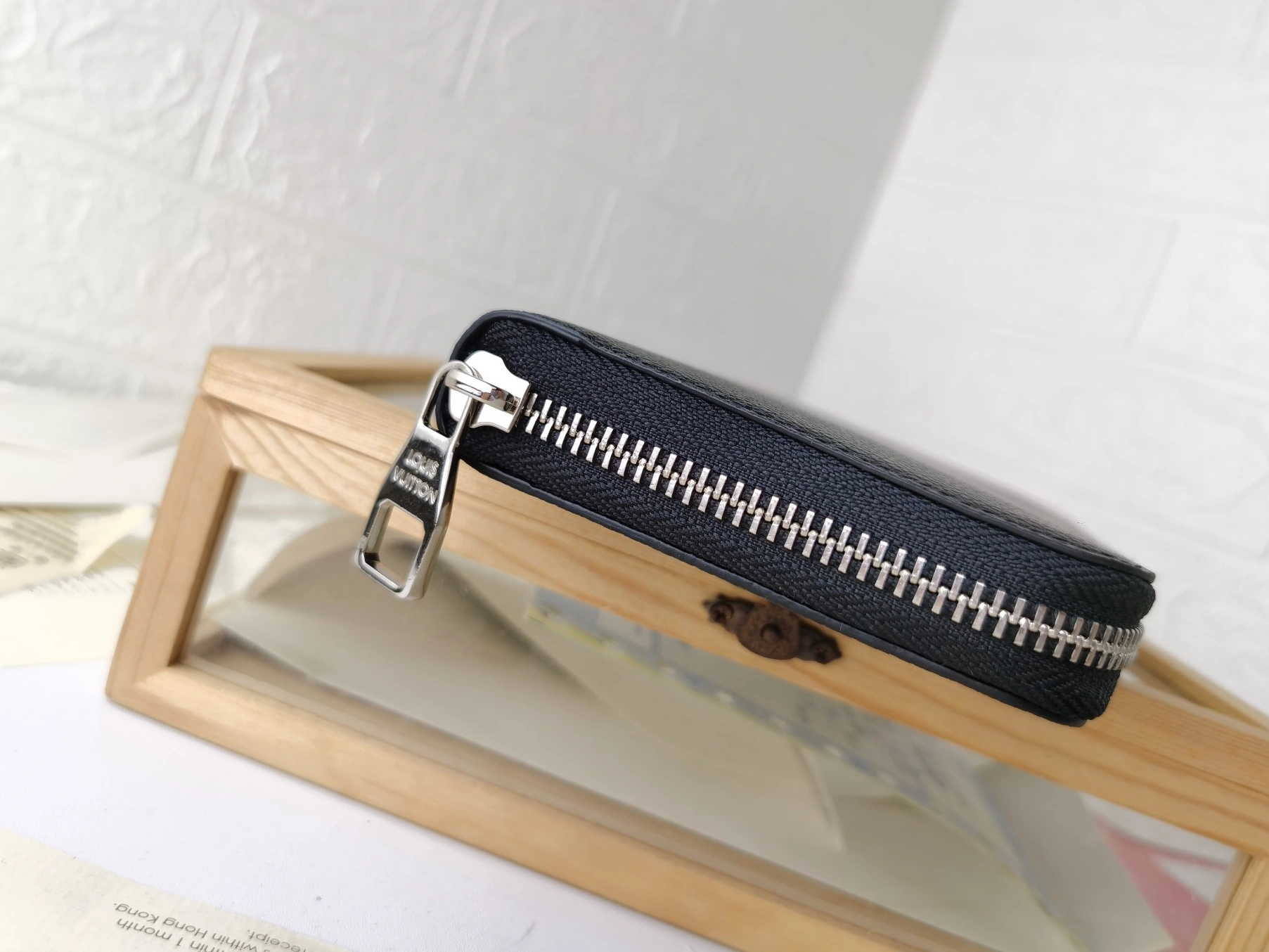 Popular 5829 Louis Vuitton LV Card Case For Unisex - Image 4