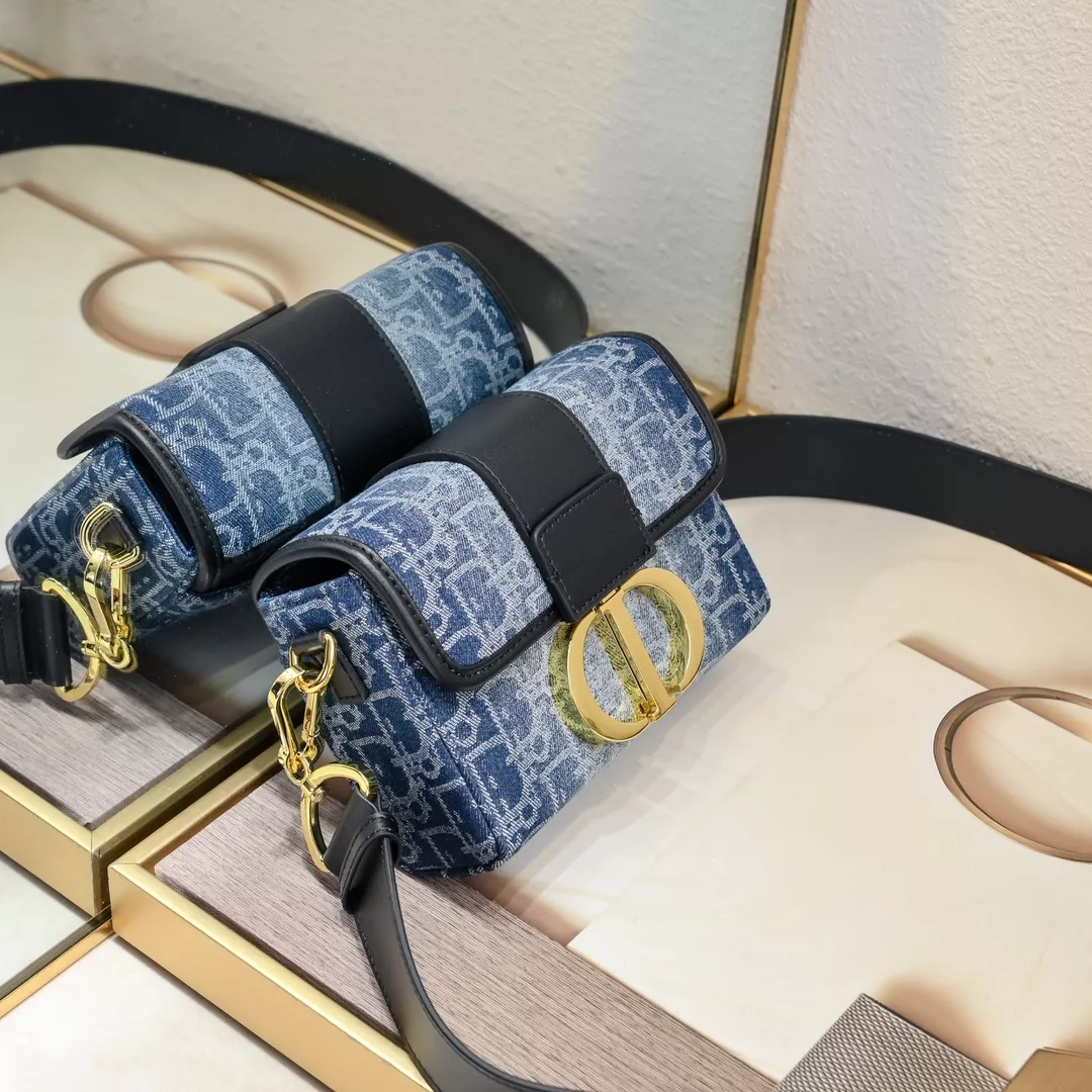 Popular 7418 Christian Dior AAA Quality Messenger Bags For Women