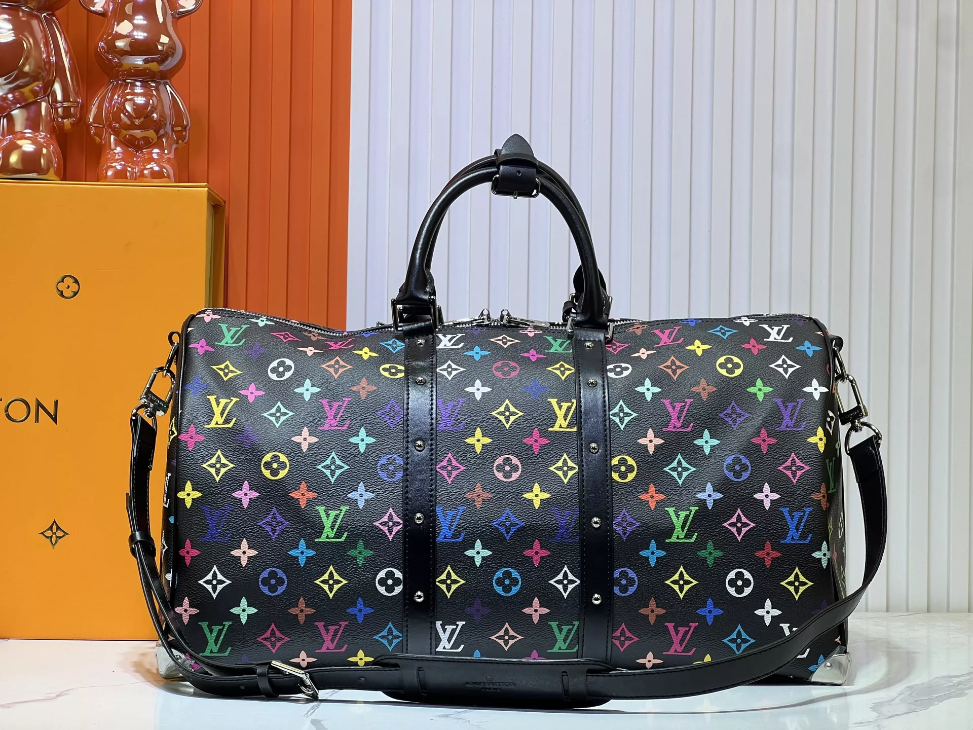 Practical 6134 Louis Vuitton Travel Bags - Image 5