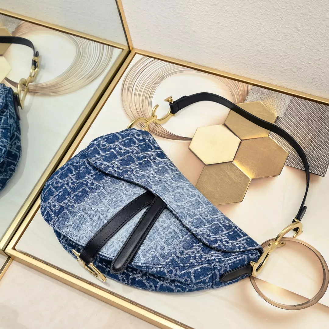 Practical 8143 Christian Dior AAA Quality Messenger Bags For Women - Image 6