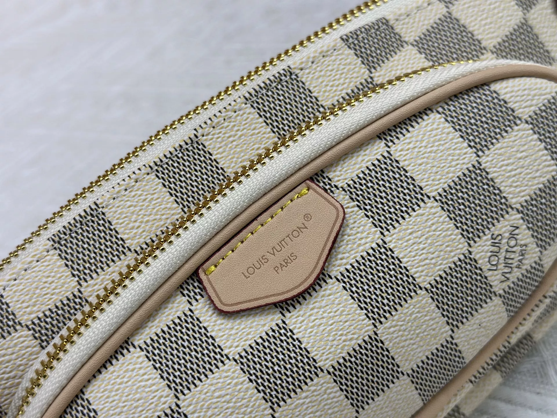 Practical 833 Louis Vuitton LV AAA Quality Belt Bags - Image 6