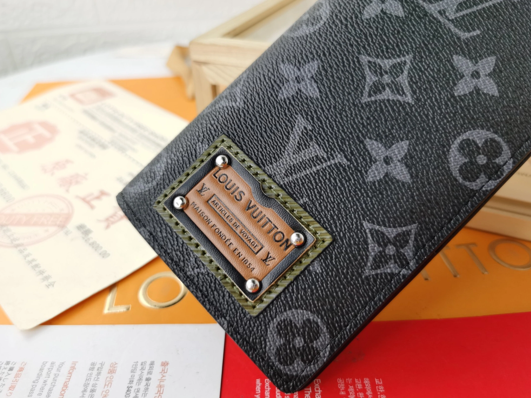 Refined 3082 Louis Vuitton LV Card Case For Unisex - Image 4
