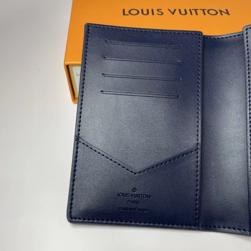 Resilient 4517 Louis Vuitton AAA Quality Card Case - Image 6