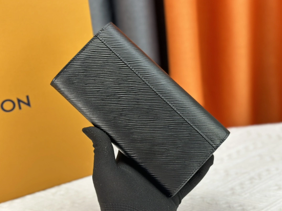 Resilient 9001 Louis Vuitton LV Wallets