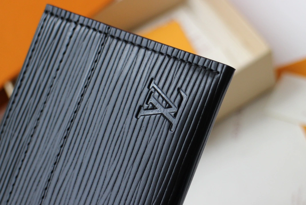Resilient 9059 Louis Vuitton LV Card Case - Image 4