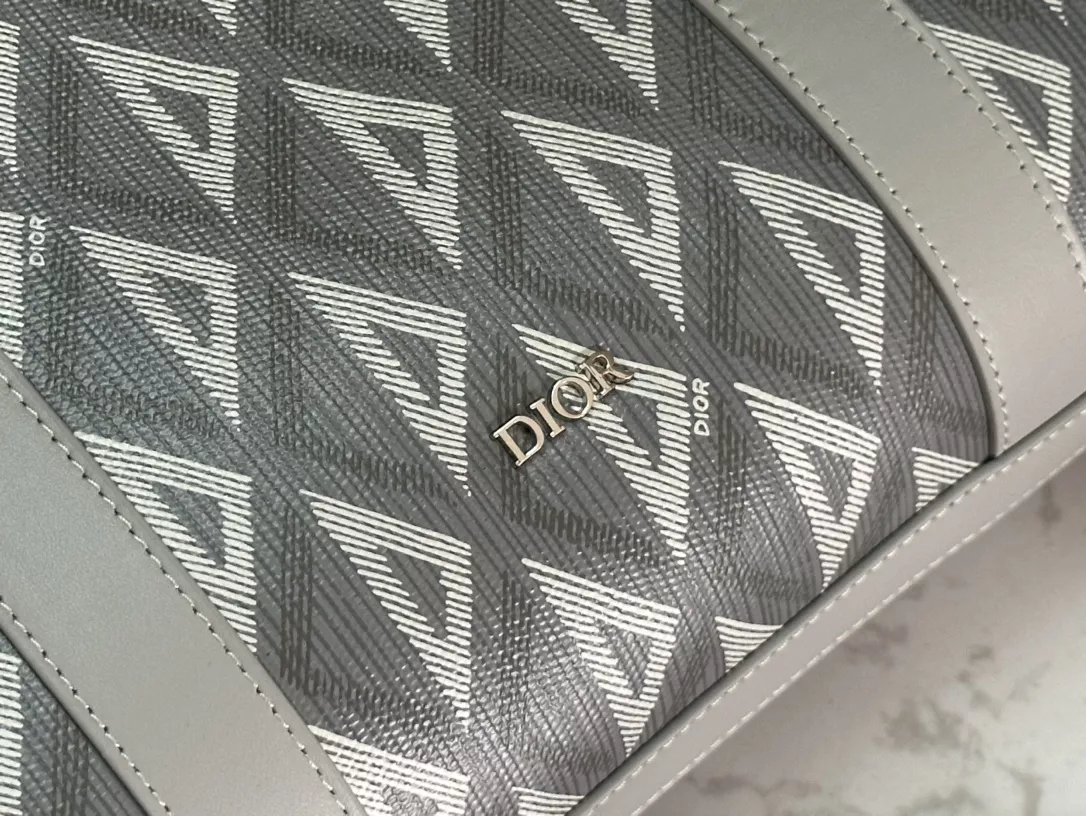 Sleek 2617 Christian Dior AAA Man Handbags - Image 6