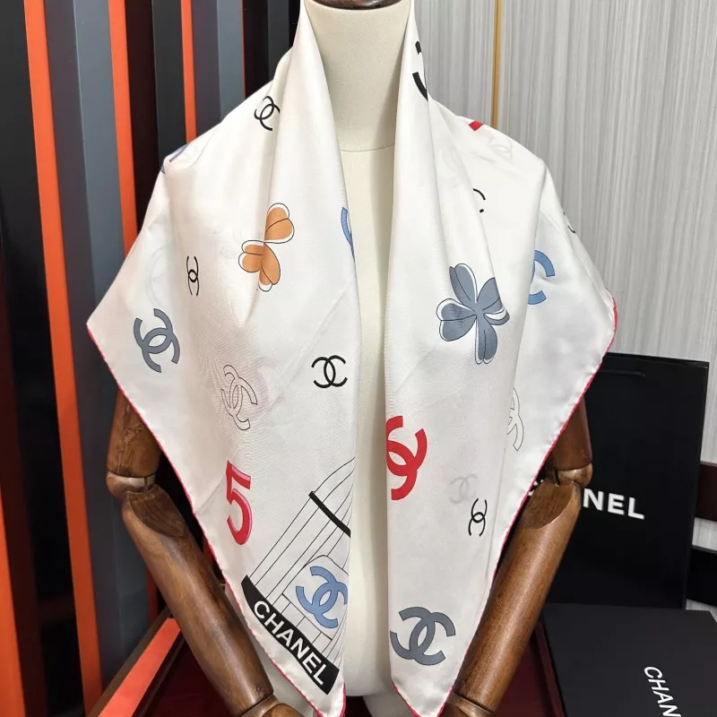 Sleek 3969 Chanel Silk Squares - Image 7