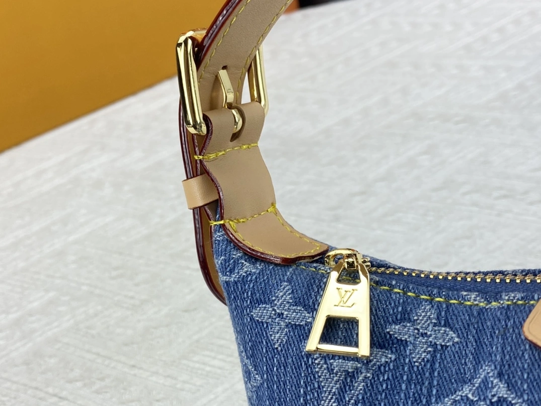 Sleek 4132 Louis Vuitton AAA Quality Shoulder Bags For Women - Image 6