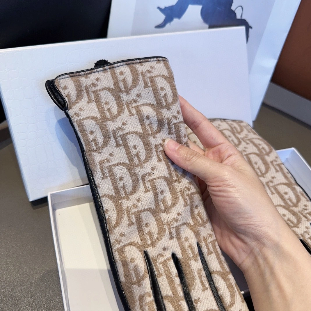 Sleek 6511 Christian Dior Gloves For Women - Image 6