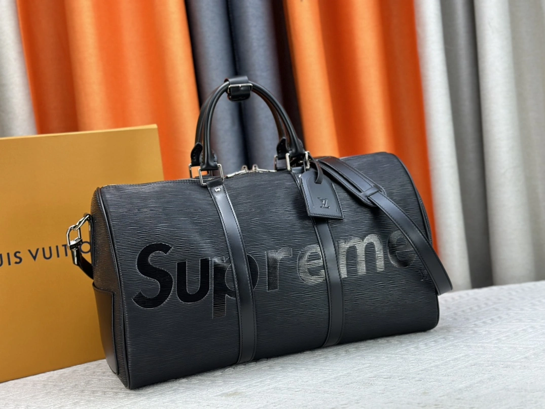 Sleek 8351 Louis Vuitton Travel Bags