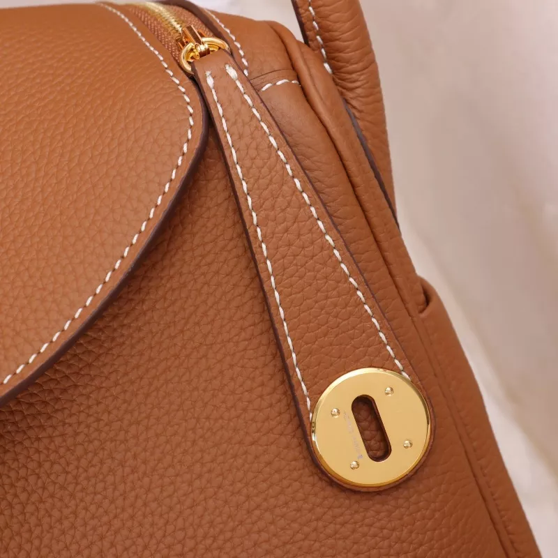 Sleek 9492 Hermes AAA Quality Handbags In Gold For Women - Image 6