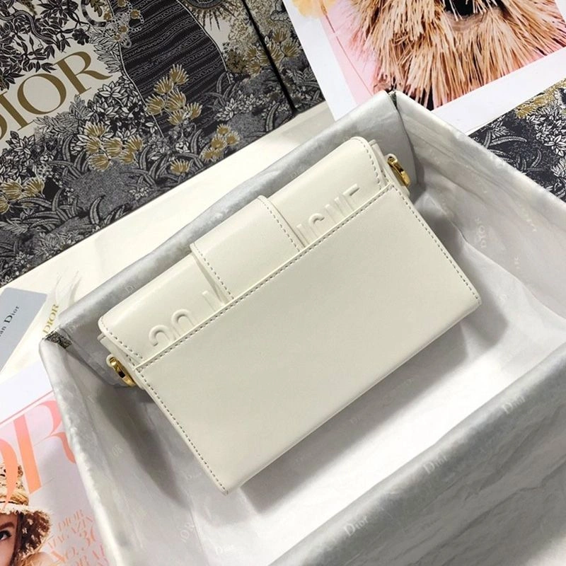 SmartChoice 441 Dior 30 Montaigne Box Bag In Calfskin White - Image 3