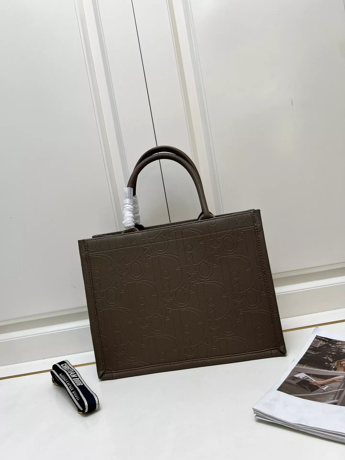 SmartChoice 976 Christian Dior AAA Quality Tote-Handbags For Women