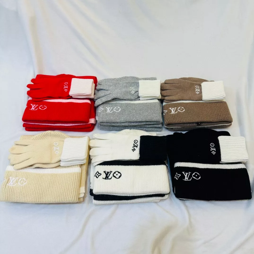 Soft 2164 Louis Vuitton LV Hat and Scarf and Glove Set