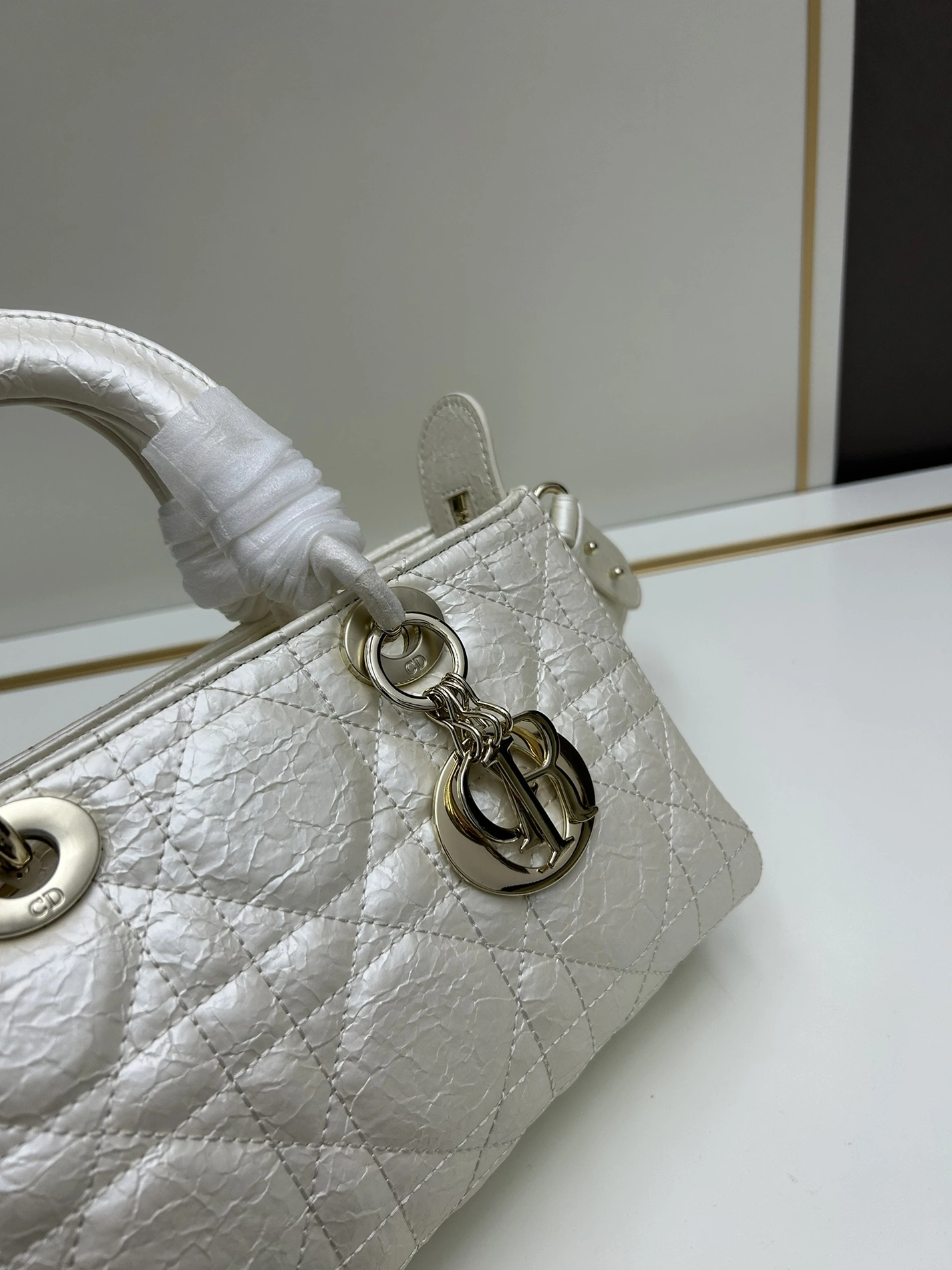 Soft 2229 Christian Dior AAA Quality Handbags For Women - Image 4