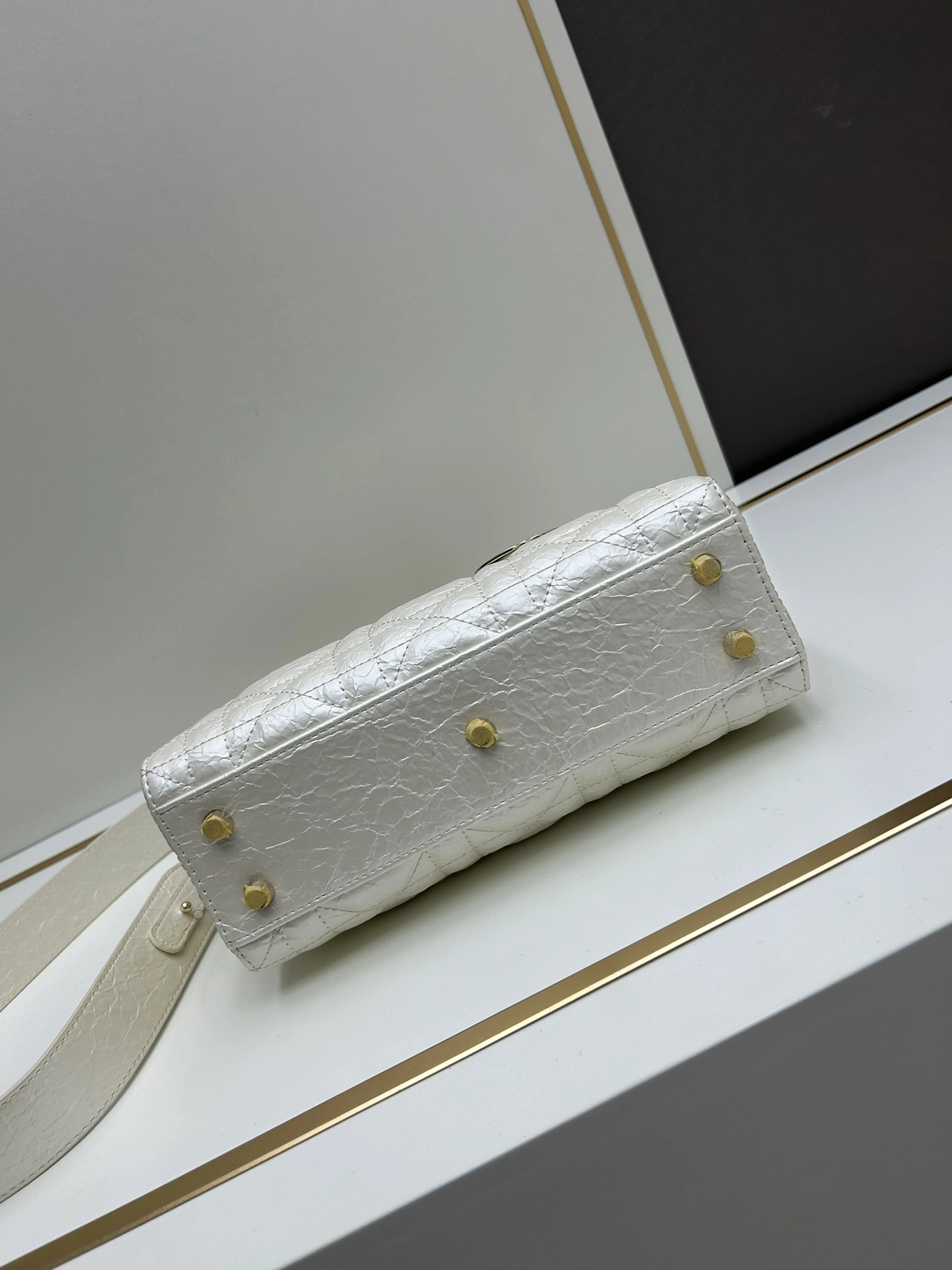 Soft 2229 Christian Dior AAA Quality Handbags For Women - Image 5