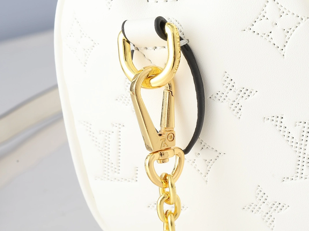 Soft 7066 Louis Vuitton AAA Quality Handbags For Women - Image 7