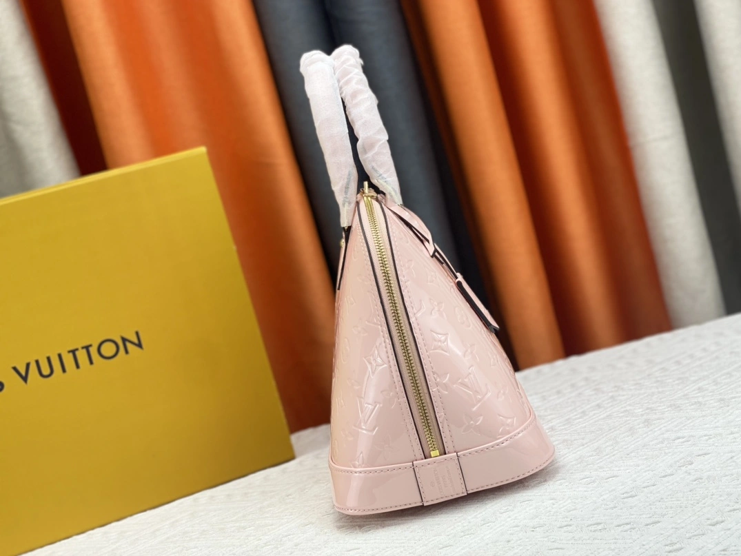 Soft 9283 Louis Vuitton AAA Quality Handbags For Women