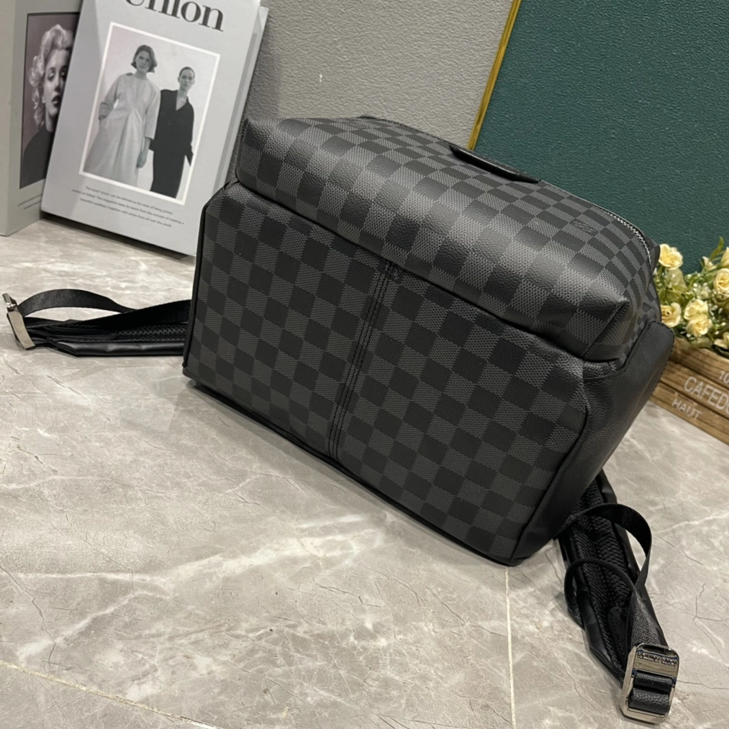 Sophisticated 3919 Louis Vuitton AAA Quality Backpacks For Unisex - Image 4