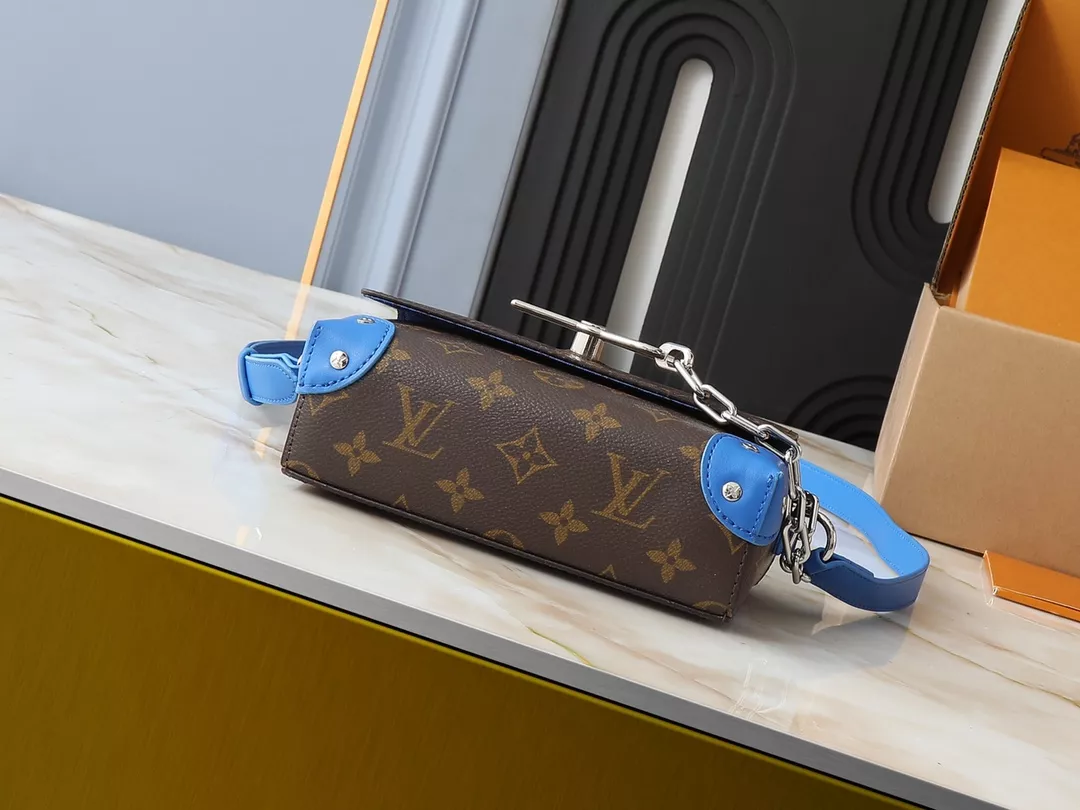 SportInspired 7404 Louis Vuitton AAA Quality Messenger Bags For Women - Image 4